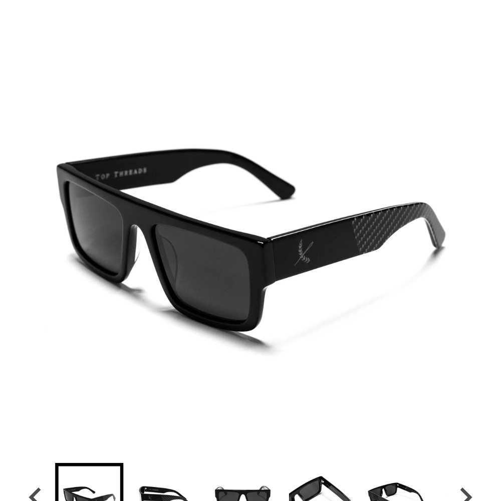 Sleek Black Rectangular Sunglasses with UV Protection
